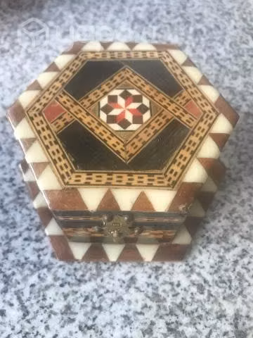 Cajita hexagonal Taracea Granadina