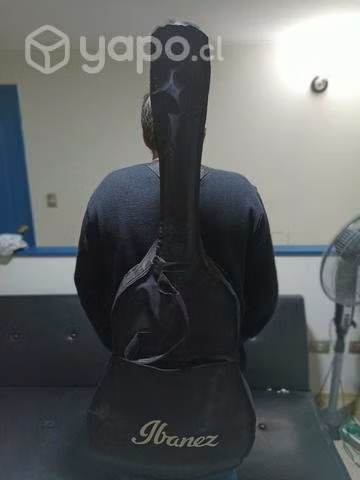 Guitarra Ibáñez clásica con funda, afinador!!