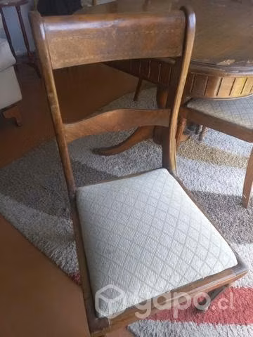 Comedor antiguo de madera