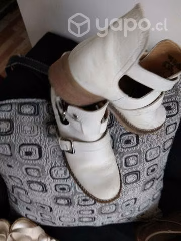 Botines blancos y chalas de cuero n39 y 40 hush