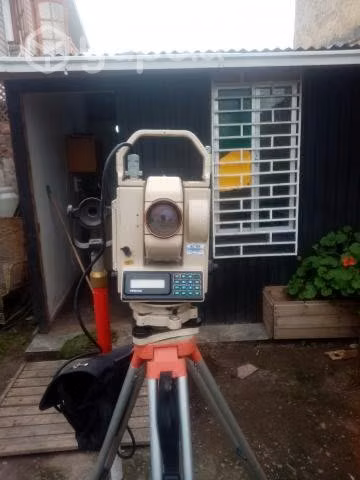 Instrumento topografico