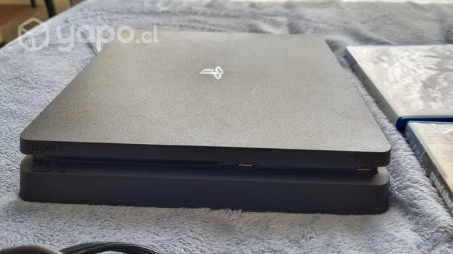 PS4 usada + 6 juegos - Imagen 2