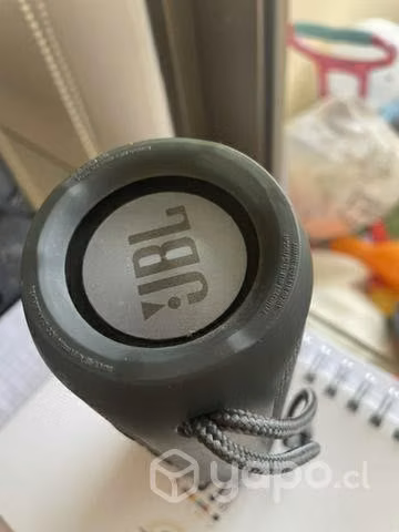 Parlante Bluetooth JBL ESSENTIAL