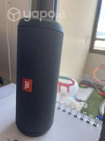 Parlante Bluetooth JBL ESSENTIAL