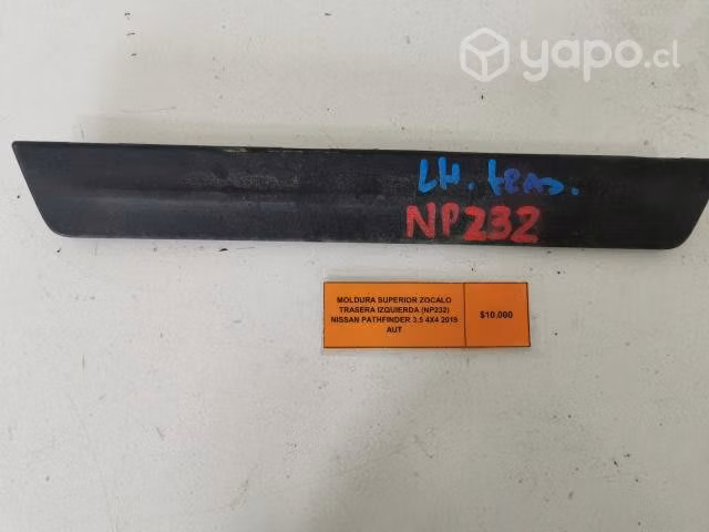 Moldura Sup Zocalo tras izq Nissan Pathfinder 2019