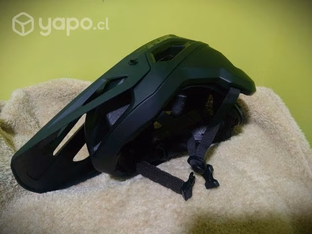 Casco para bicicleta marca fox