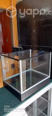 Acuario vidrio de 6mm.con base de aluminio. - Imagen 5