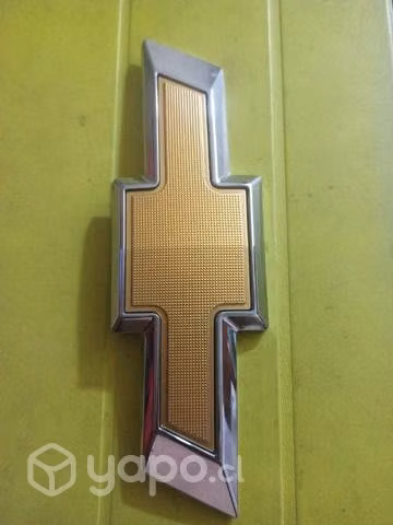Emblema trasero chevrolet sail 1 2016