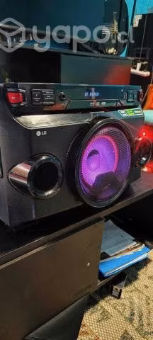 Equipo de audio LG XBOOM CUBE Minicomponente