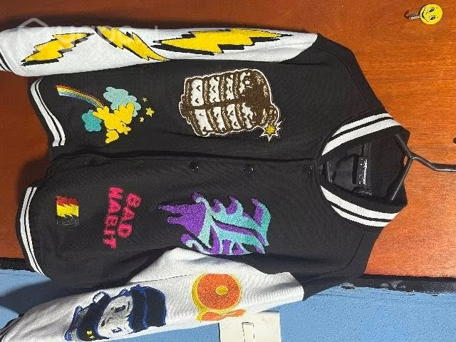 Chaqueta varsity the hundreads