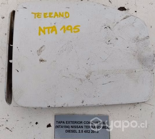 Tapa Exterior Comb (194) Nissan Terrano 2013 Mex
