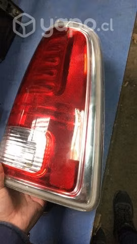 Foco dodge ram 2500