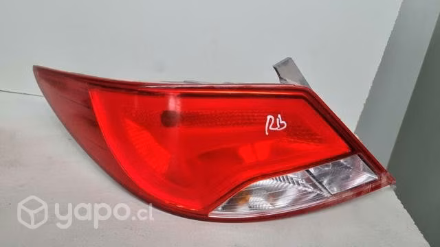 Foco hyundai accent rb dmg la cisterna 06.44