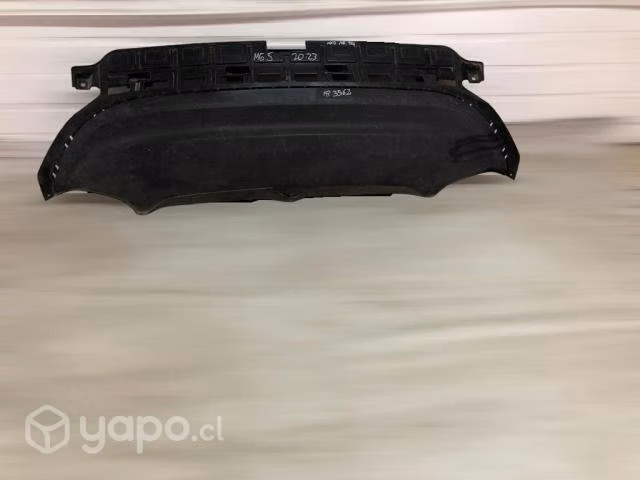 Moldura parachoque trasero mg 