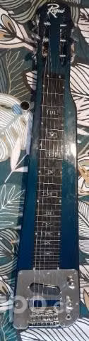 Guitarra Lapsteel Rogue RLS-1 de color azul