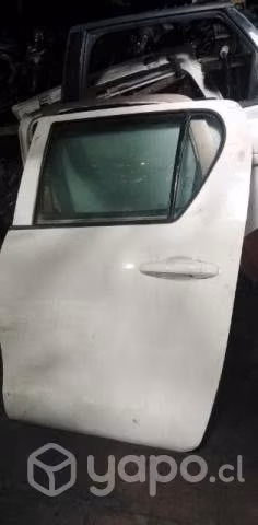 Puerta trasera Toyota hilux