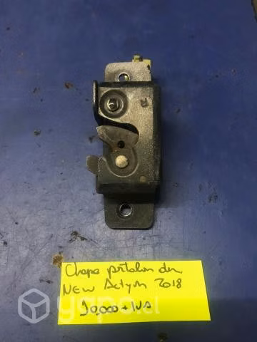 Chapa derecha portalon Ssangyong New Actyon