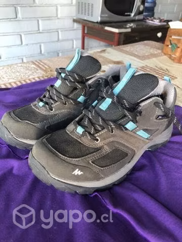 Zapatillas Trekking Waterproof marca Quechua