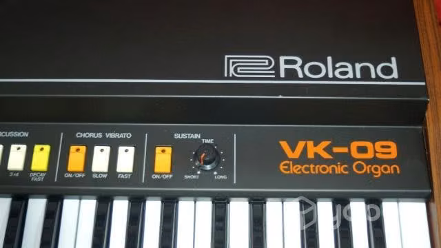 Clasico Sintetizador Roland VK-09 emulador Hammond