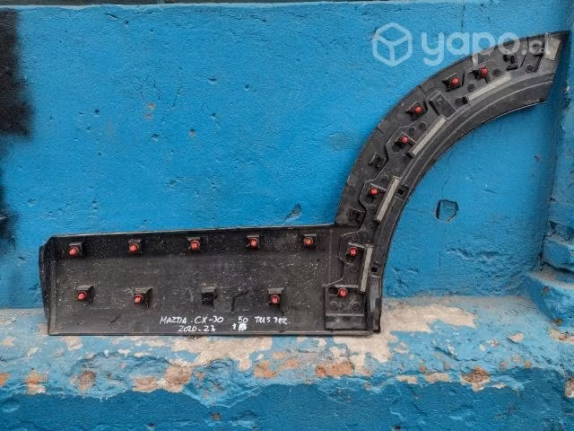 Moldura de puerta tras der Mazda cx30 20/23