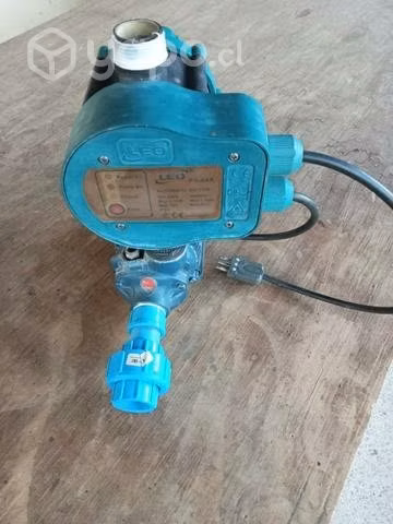 Bomba de agua con controlador de presión