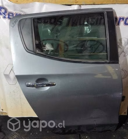 Puerta Mitsubishi L200 trasera derecha