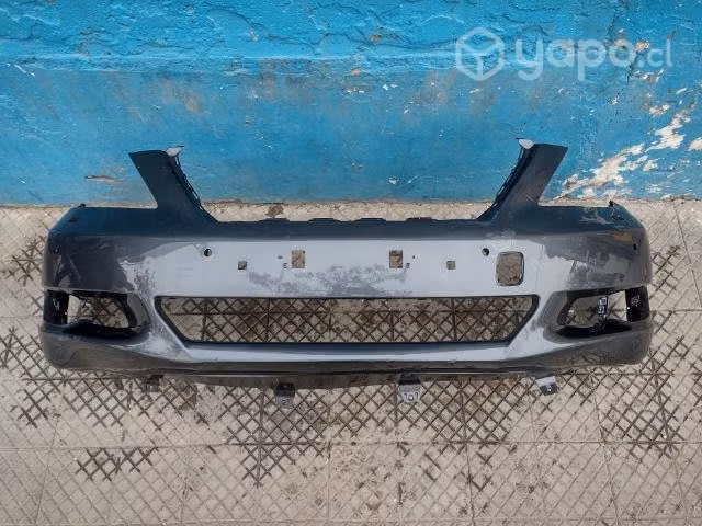 Parachoque del Lexus LS 