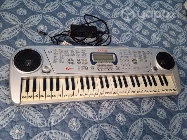 Teclado personal Bontempi NU009