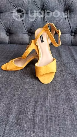 Sandalias