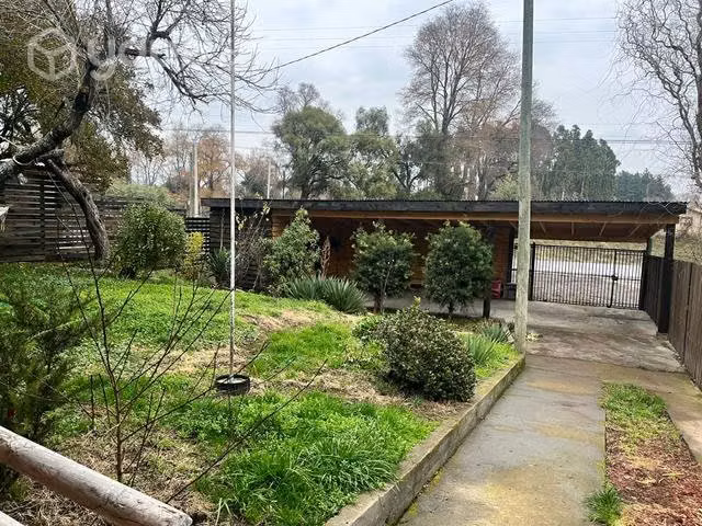 Arriendo casa semi amoblada