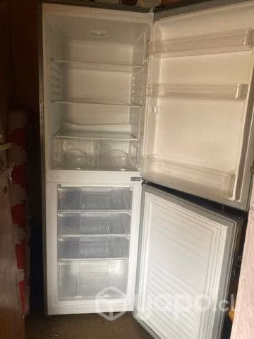 Refrigerador MADEMSA