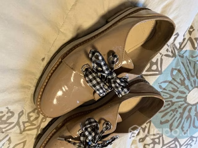 Zapato ZARA