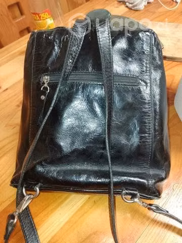 Mochila de cuero juvenil