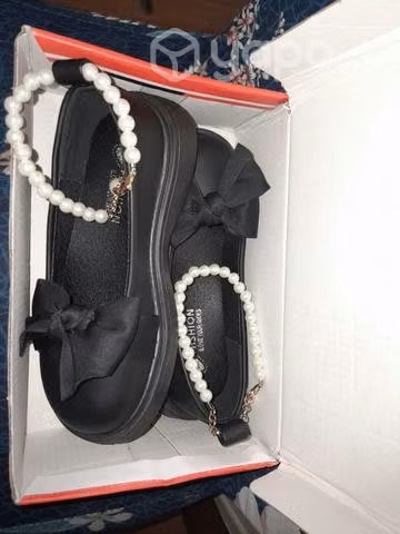 Zapatillas nuevas número 31 pero da para 29 - Imagen 2