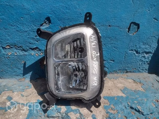 Neblinero izq Kia Sorento 2013-2014