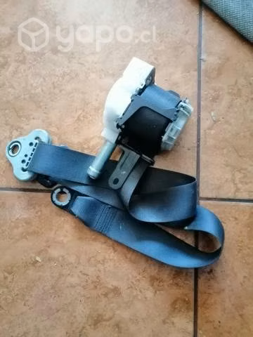 Cinturón lado derecho toyota new hilux 2.4 2016