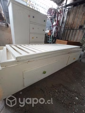 Cama cuna con mueble