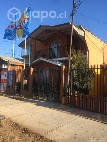 Casa con Local Comercial
