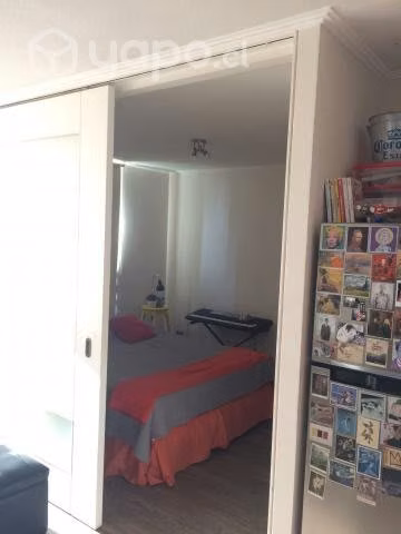 Excelente Departamento Frente A Plaza Y Con Cómoda