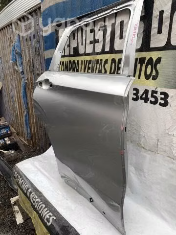Puerta trasera derecha Mitsubishi Outlander 16-22
