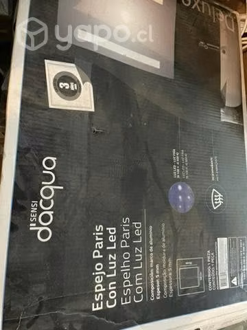 Espejo con luz en excelente estado