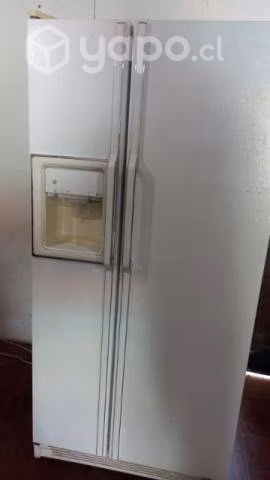 Refrigerador 2 puertas funcionando muy buen estado