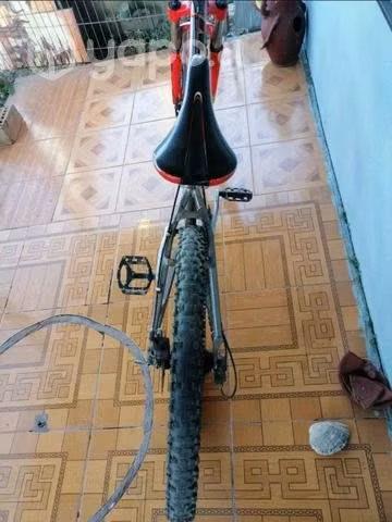 Bicicleta de la Cruz con casco - Imagen 5