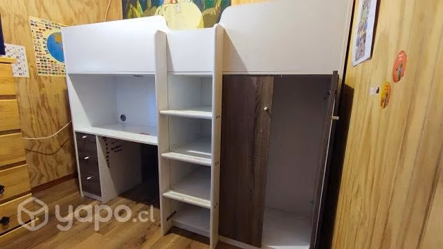 Cama con escritorio