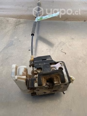 Chapa puerta delantera derecha Fiat Strada 2018