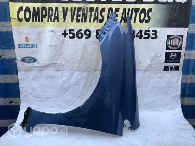 Tapabarro izquierdo Toyota Auris