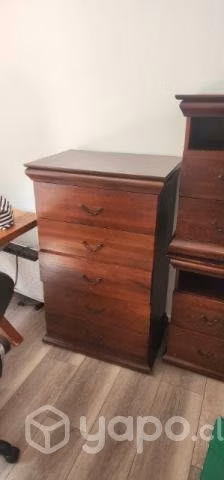 Cómoda y dos veladores de buena calidad