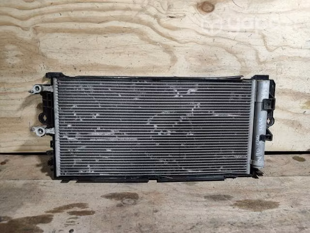 Condensador Volvo v90 s90 xc60 /m01jrgd