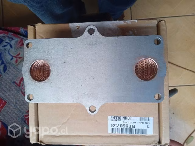 Enfriador de aceite motor diesel john deere 4045T - Imagen 2