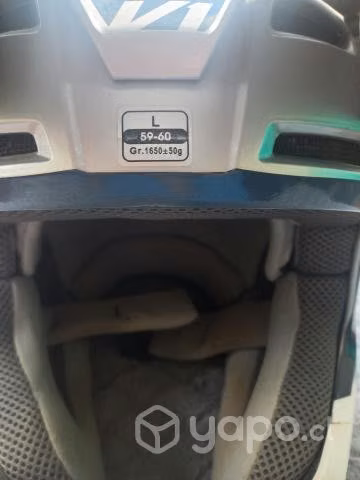 Casco FOX V1